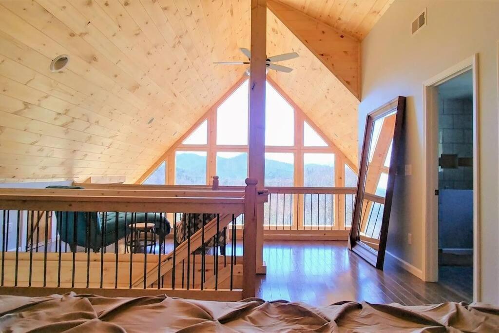 Peace Of Heaven ~ Modern Chic Cabin W/ Majestic Mountain Views Bryson City Exterior foto